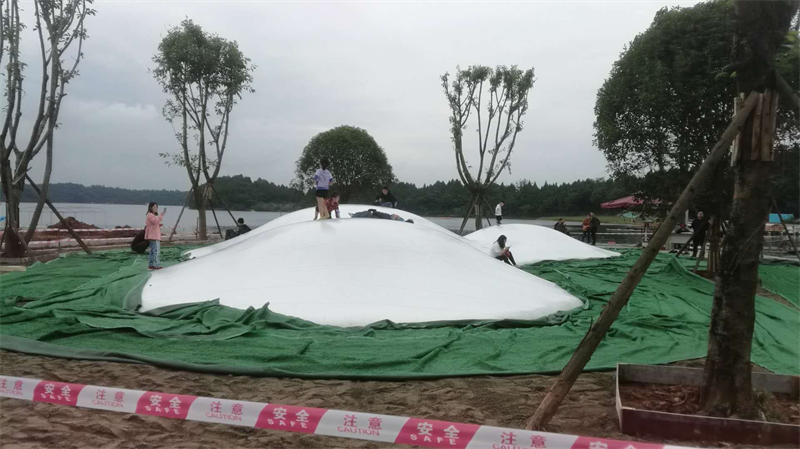 高州高尔夫球场蹦蹦云